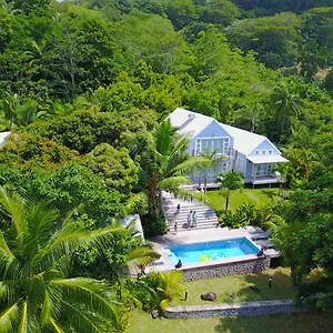 Red Coconut Self-catering , Baie Lazare (Mahe) Seychelles
